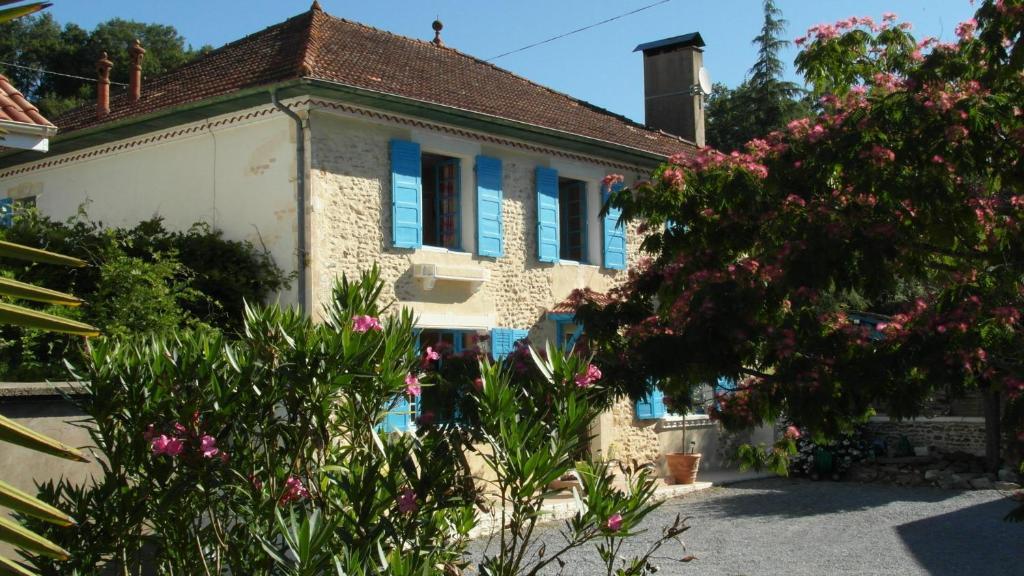 Chambres D'Hotes Domaine De Compostelle Casteide-Candau Exterior foto